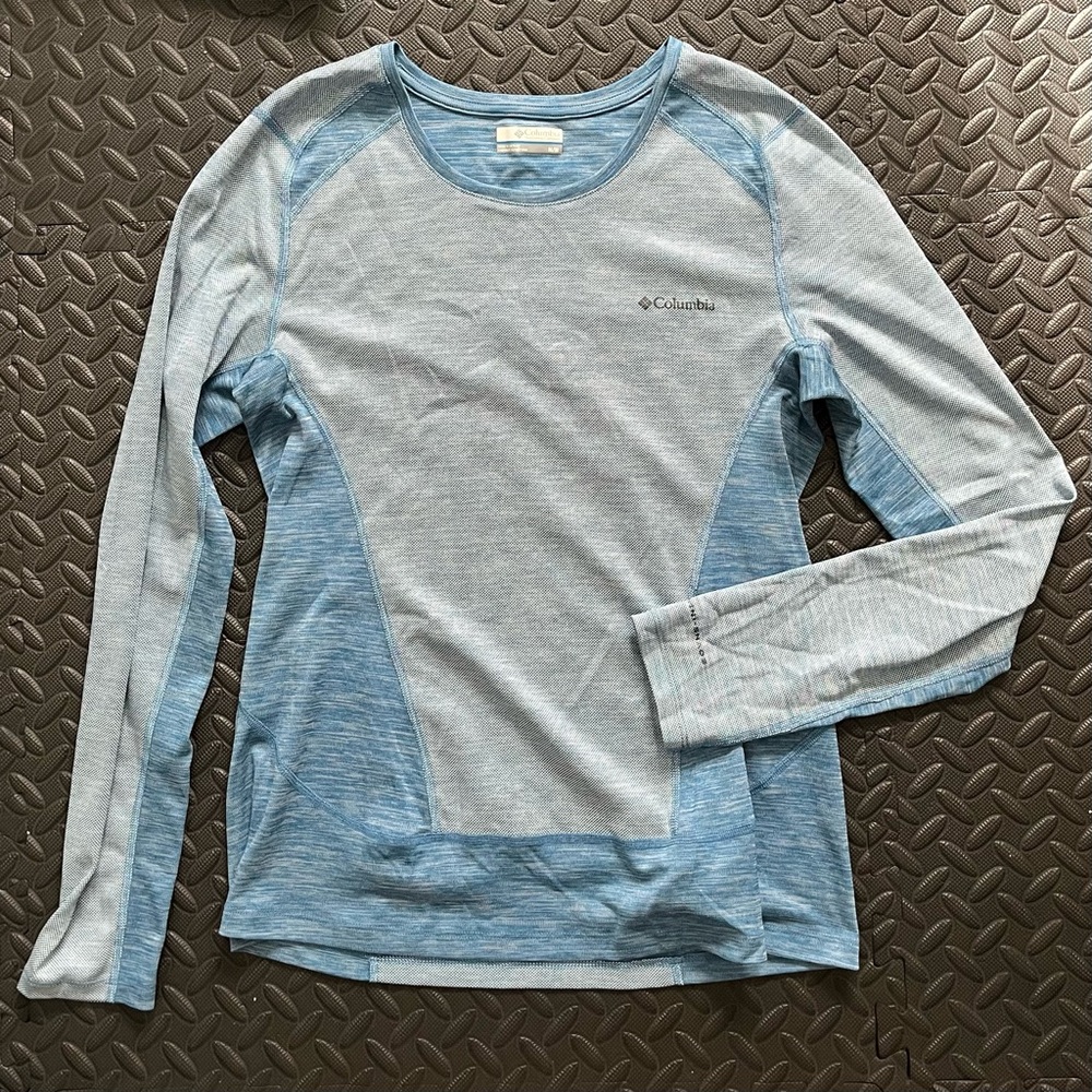 Columbia Omni cooling tee